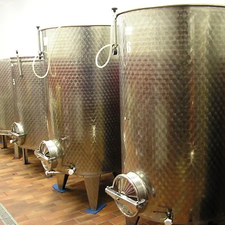 B&B Cantine Pietronero Orsara Bormida